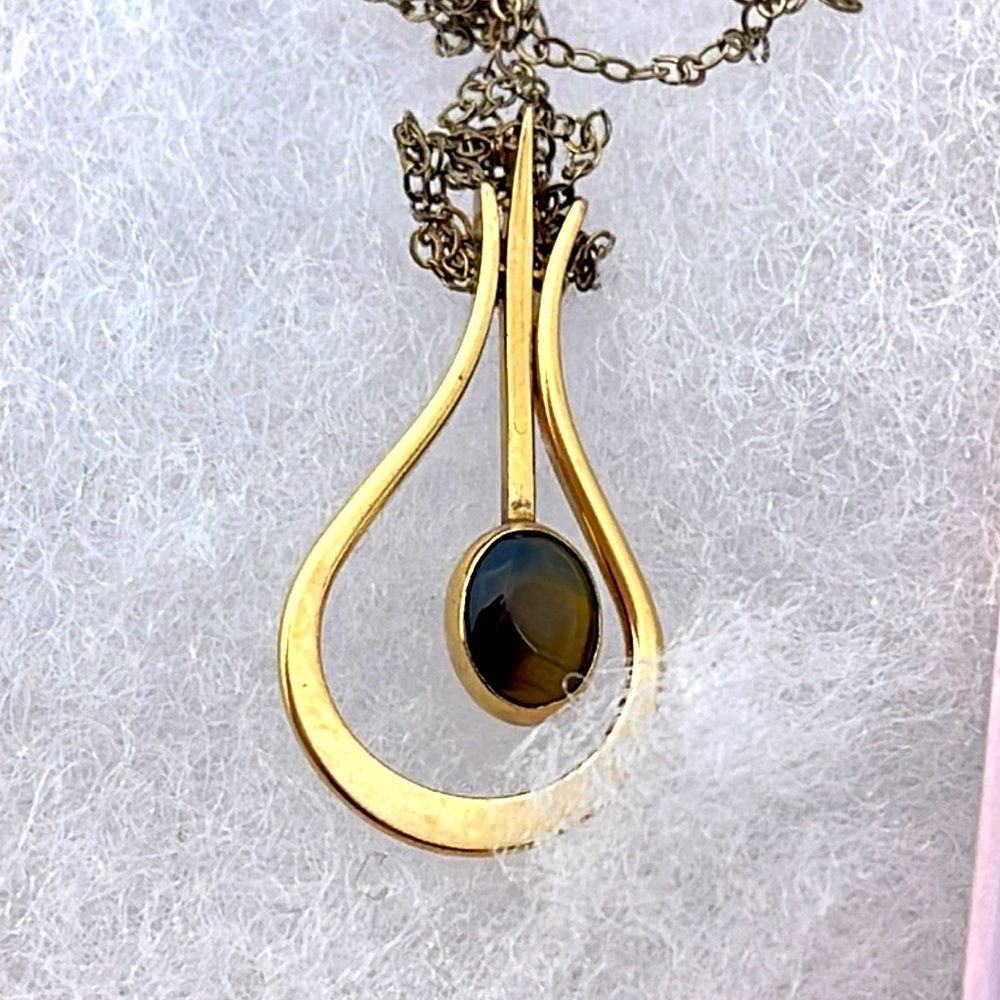 Vintage 1/20 14K GF tiger eye hinged pendant necklace